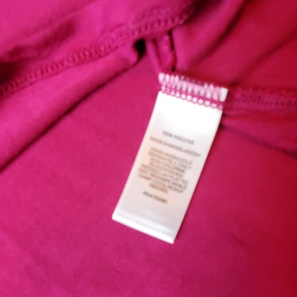 Express size XL cold shoulder blouse in magenta - Picture 8 of 8